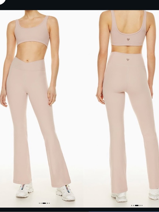 Aritzia Pants - Aritzia❣️TNA Butter Crossover flare leggings